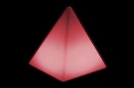 Pirámide LED 26x26x28 cm