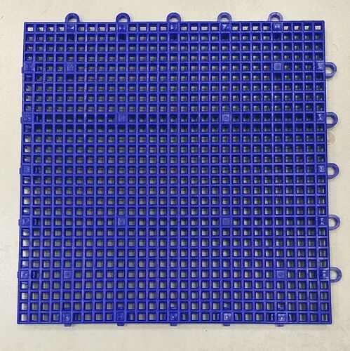 Pack de 10 piezas de suelo tarima plástico gimnasio 30 x 30 cm (3 m2)