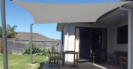 Parasol cuadrado poliester gris  3,6 x 3,6 metros