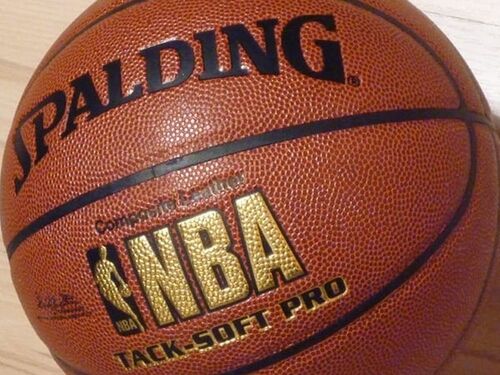 Pelota baloncesto infantil Spalding NBA talla 5