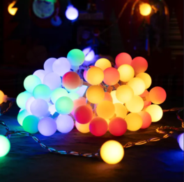 Guirnalda de luces con bombillas de leche de bajo voltaje. RGBY, 10m, IP44